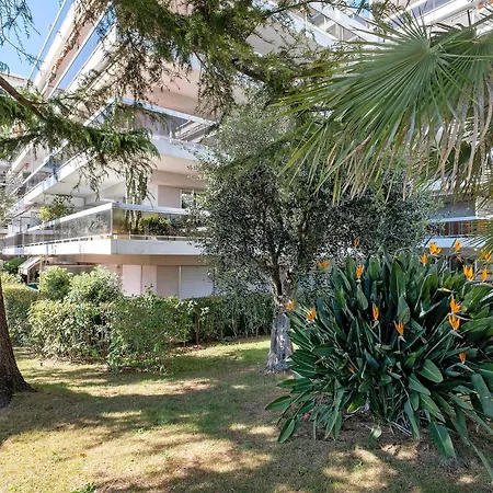 Juan-les-pins, Mas Du Tanit Olympe * Antibes